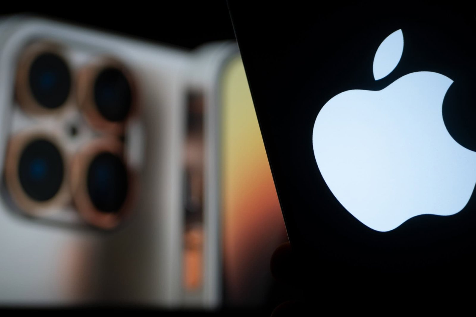 Apple planeja iPhone 18 Pro para 2026 e modelo básico para 2027