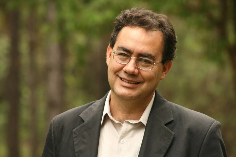 Avante lança Augusto Cury como candidato à presidência em convenção