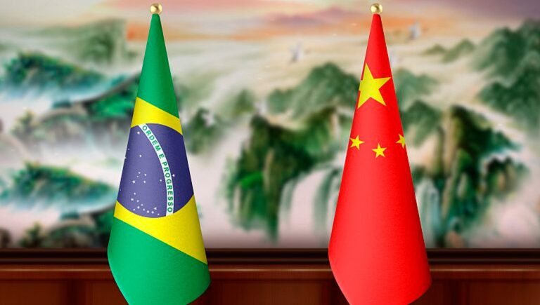 China apoia Brasil na OMC para enfrentar tarifas dos EUA