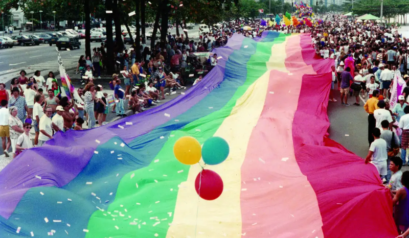 Saiba como identificar e denunciar violações de direitos contra pessoas LGBTQIA+