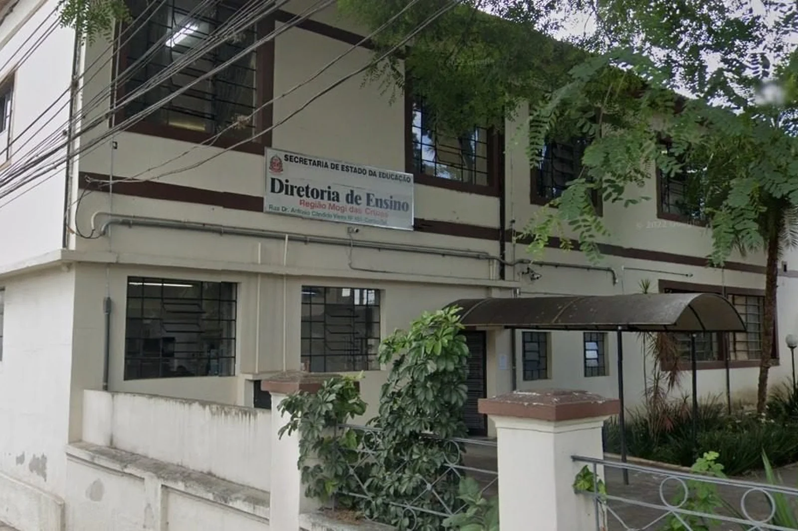 Dirigente educacional é afastada por elogiar Hitler