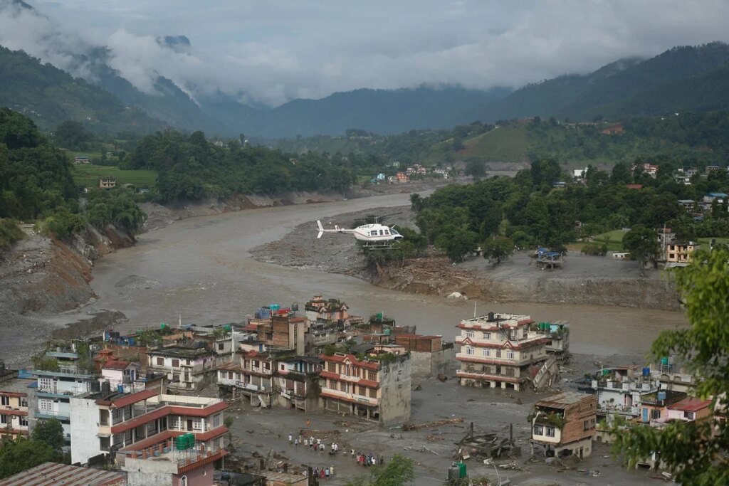 EUA envia US$ 3,6 milhões ao Nepal após tragédia que deixou 675 mortos
