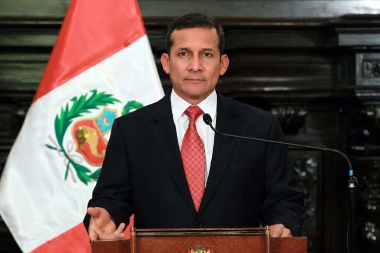 Ex-presidente do Peru é solto após ter condenação por corrupção anulada