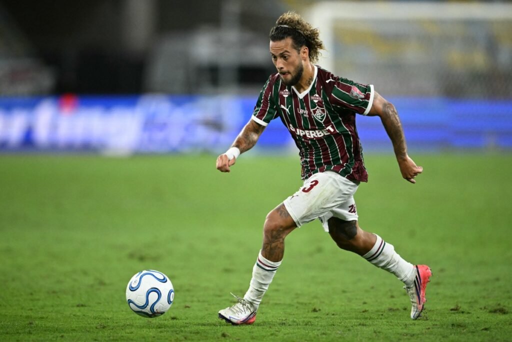 Fluminense supera vaias, vira sobre o Remo e continua invicto com Marcão