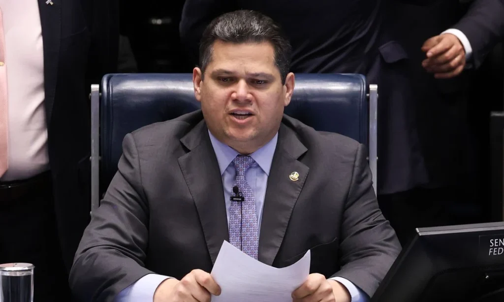 Governo solicita a Alcolumbre instalação de comissão sobre MP das Blusinhas