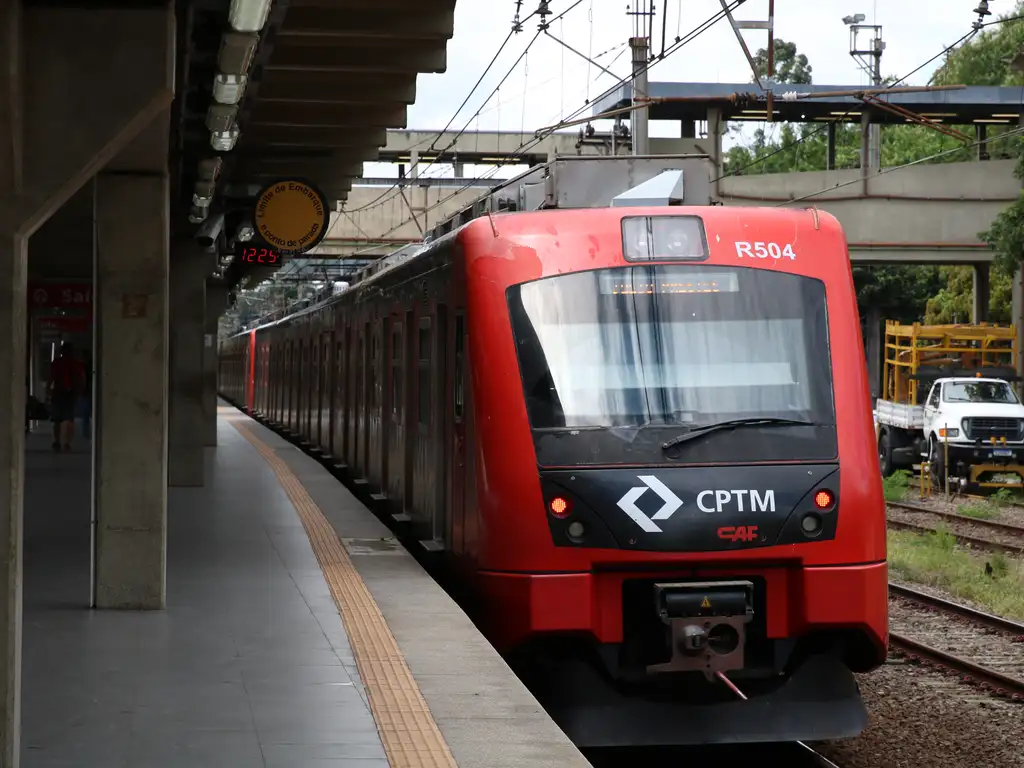 Greve da CPTM completa 2 dias com operação reduzida em 3 linhas