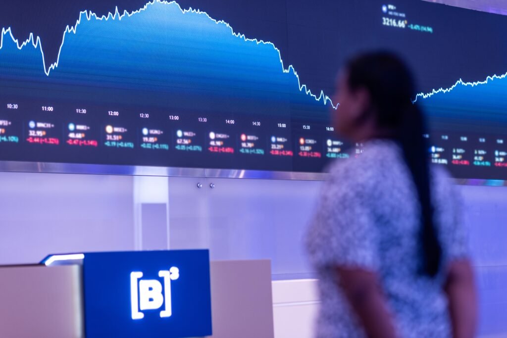 Ibovespa enfrenta sua pior queda desde 2023; entenda os motivos.