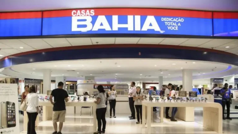 Justiça impede demissões na Casas Bahia após fechamento no ES