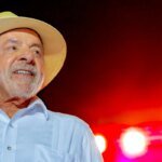 Lula acelera convite a banqueiros após ciúmes com Flávio Lula acelera convite a banqueiros após ciúmes com Flávio