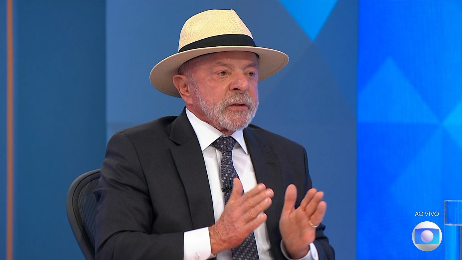 Lula foca no crescimento e minimiza preocupação com dívida pública