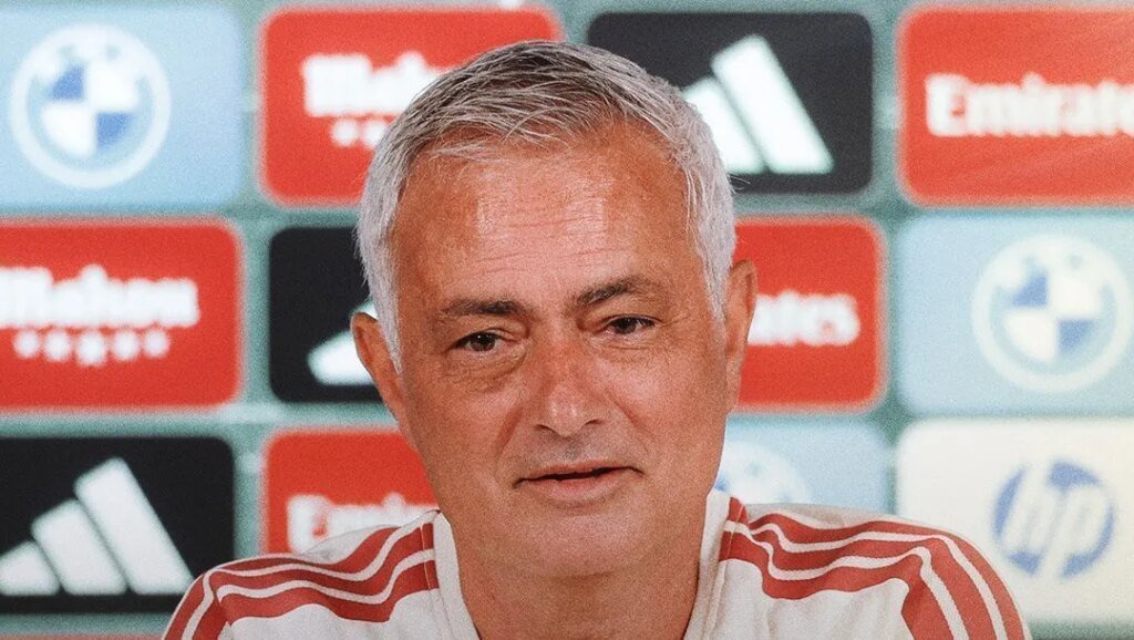 Mourinho adota tom "paz e amor" em nova passagem pelo Real Madrid
