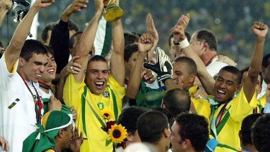 Pentacampeão passa por cateterismo após sentir dores no peito