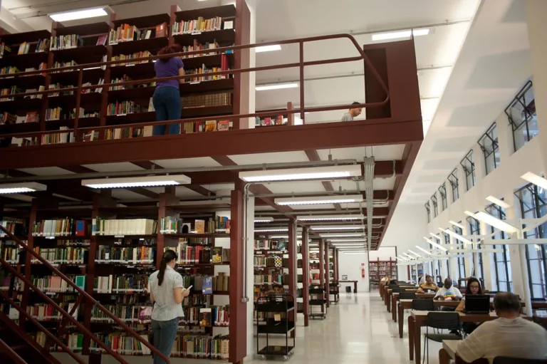 Polícia recupera 8 das 13 obras roubadas da biblioteca Mário de Andrade