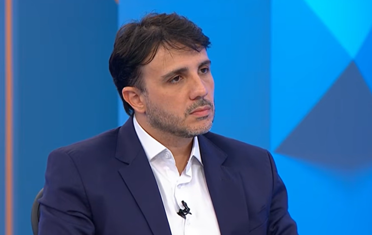 Renan defende descumprir decisões do STF que considera "ilegais"
