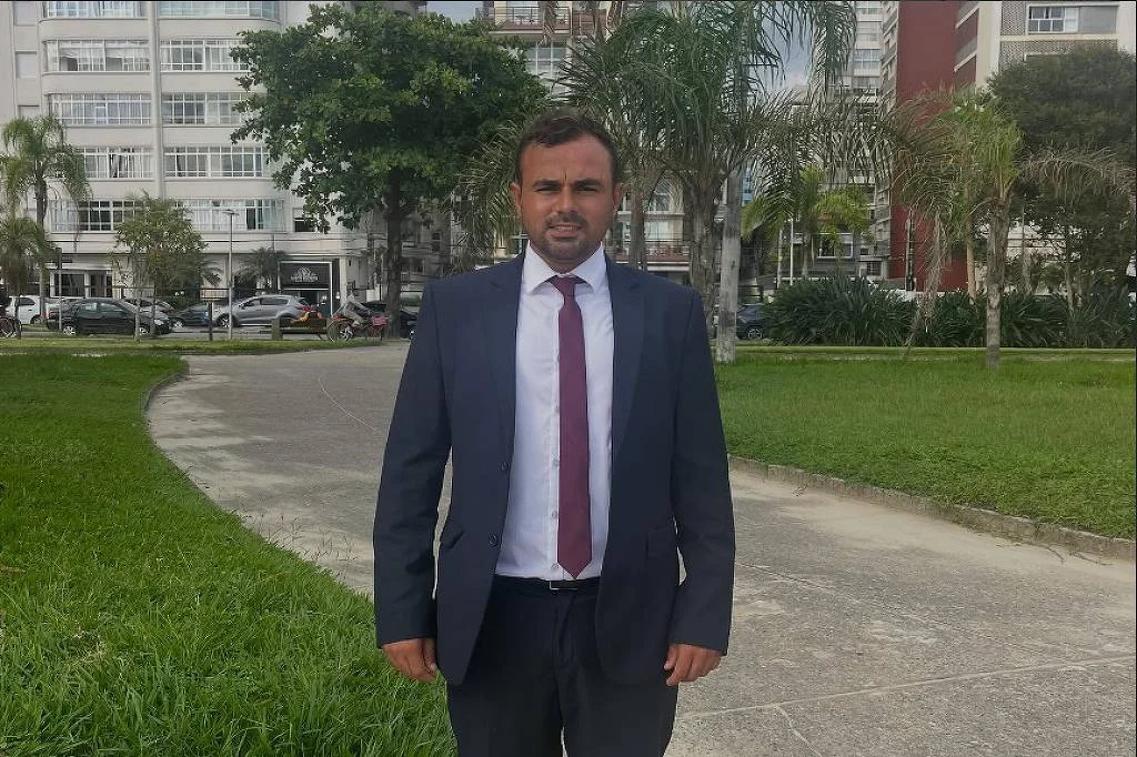 Sobrevivente de tortura do PCC revela drama em tribunal do crime