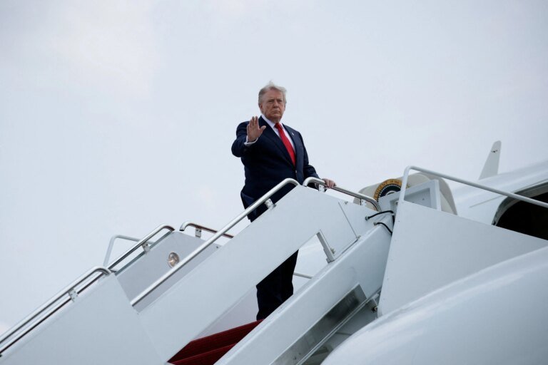 Trump anuncia negociações com o Irã para esta segunda-feira