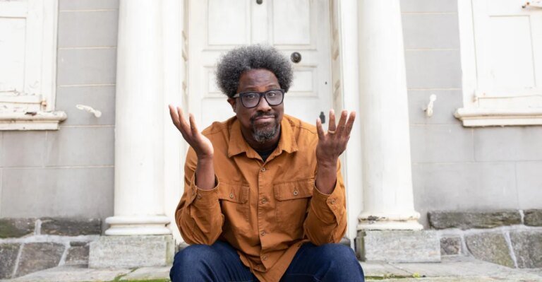 W. Kamau Bell revela ferramenta essencial para o dia a dia