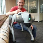 Adquiri um cão-robô da China por $4.000: Vale a pena?