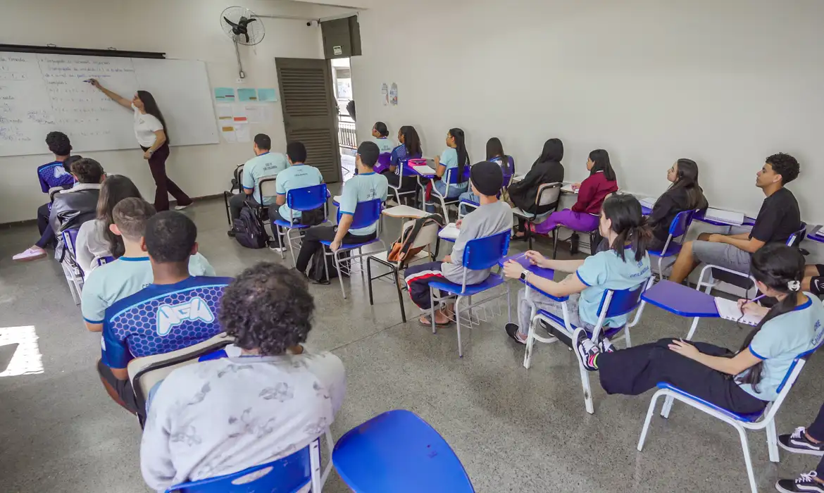 Brasil avança no desempenho escolar em relação a países ricos