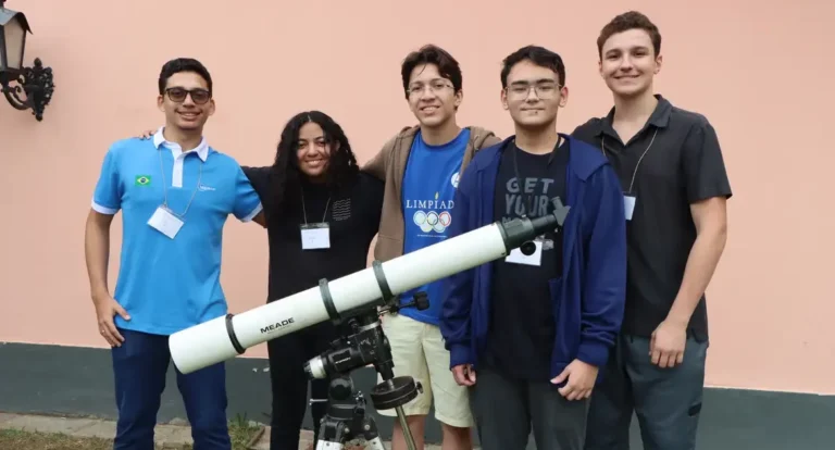 Brasil leva cinco estudantes à Olimpíada de Astronomia no Vietnã