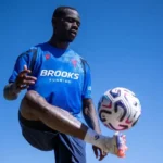 Brooks Patrocina o Crystal Palace e Marca Entrada no Futebol Inglês