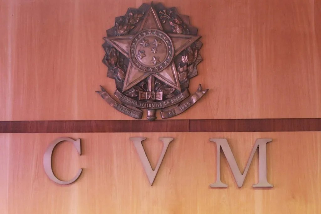 CVM anuncia supervisão de mercados com inteligência artificial em 2023