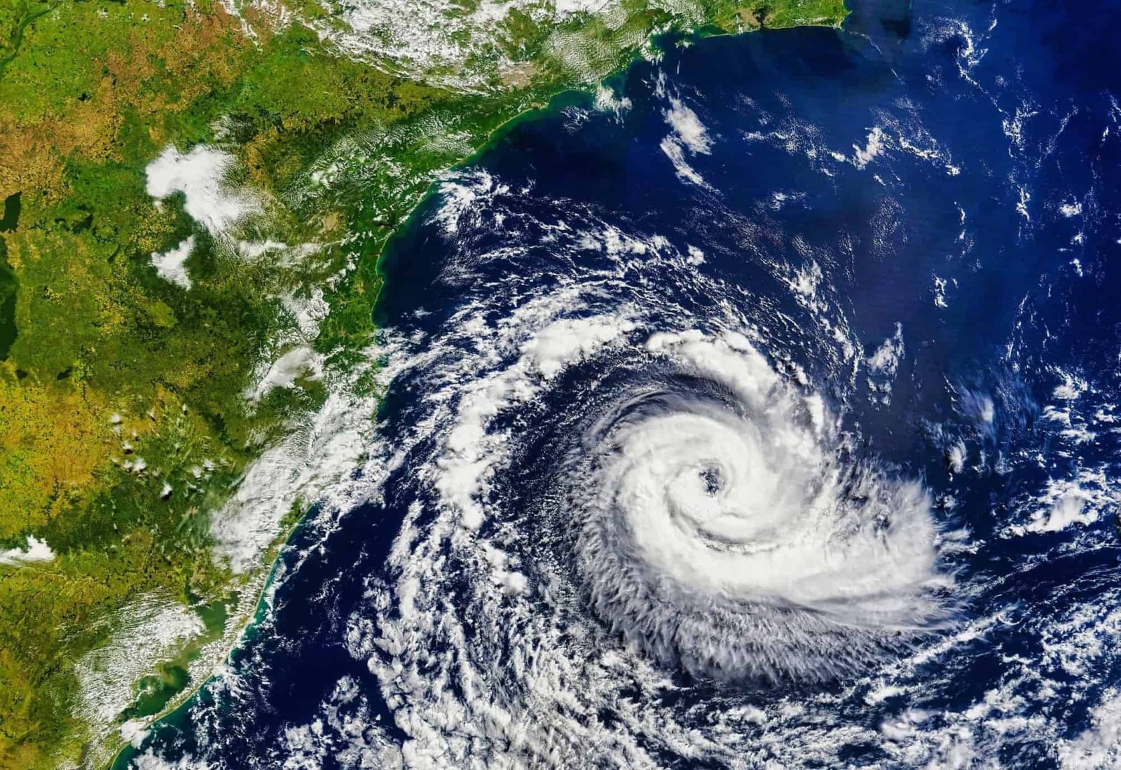 Ciclone extratropical provoca instabilidade em diversas áreas no sábado
