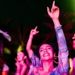 Descubra Tendências de Cabelo e Maquiagem para Eventos