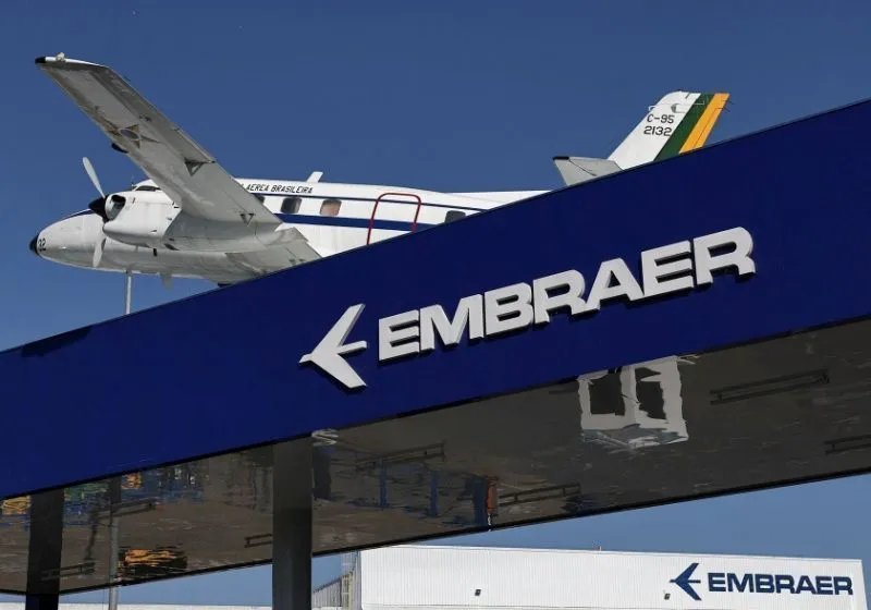 Fitch eleva rating da Embraer para "BBB", com perspectiva estável