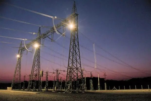 Energia mais barata: Goldman Sachs aponta potencial em Axia e Copel