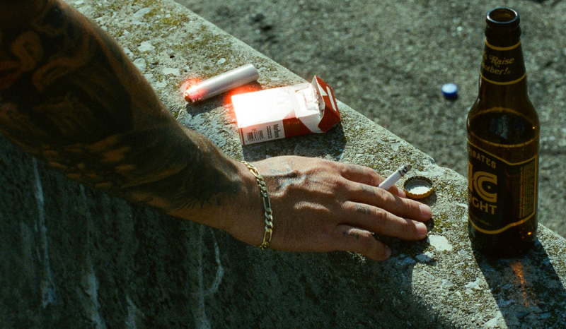 Álcool e cigarro podem causar cegueira, alertam especialistas
