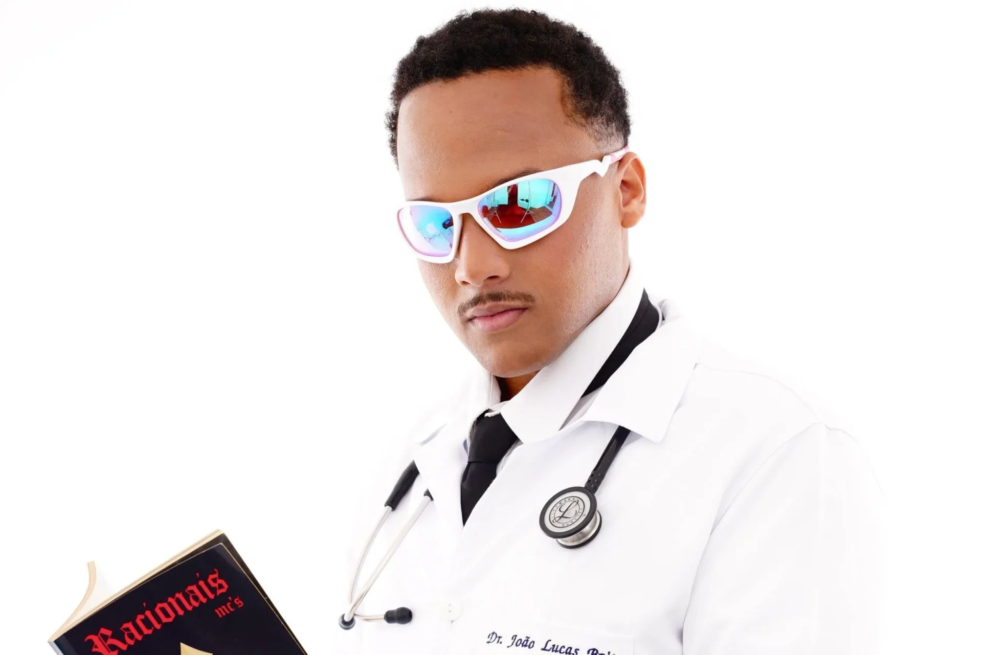 Estudante de Medicina denuncia racismo em post impactante