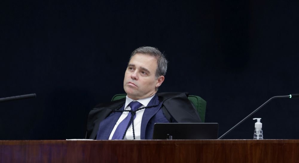 Mendonça diz que cópia de dados de Vorcaro está lacrada no STF