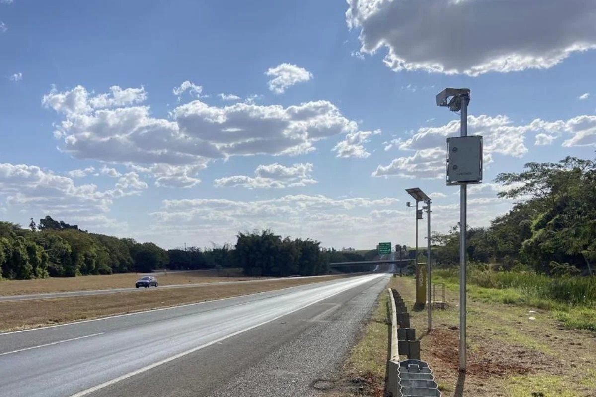 Radares de Velocidade Média Iniciam Teste em Oito Estados do Brasil