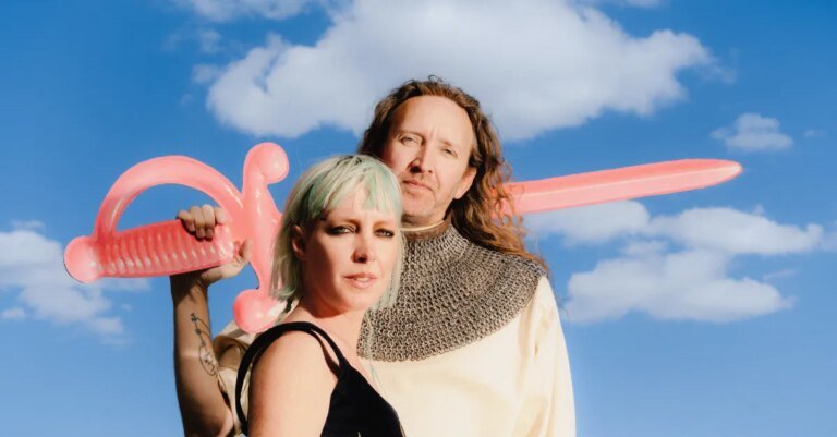 Sylvan Esso recomenda investir em iogurte de qualidade superior