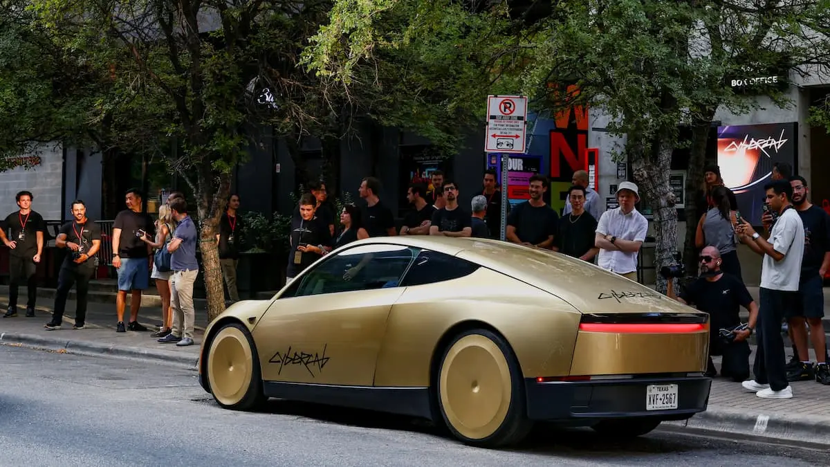 Tesla lança corridas pagas em Austin com tecnologia autônoma