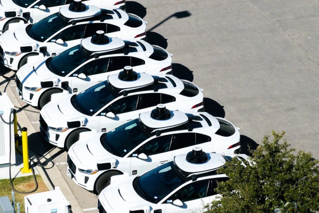 Waymo Expande Rápido: Análise dos Dados da Frota