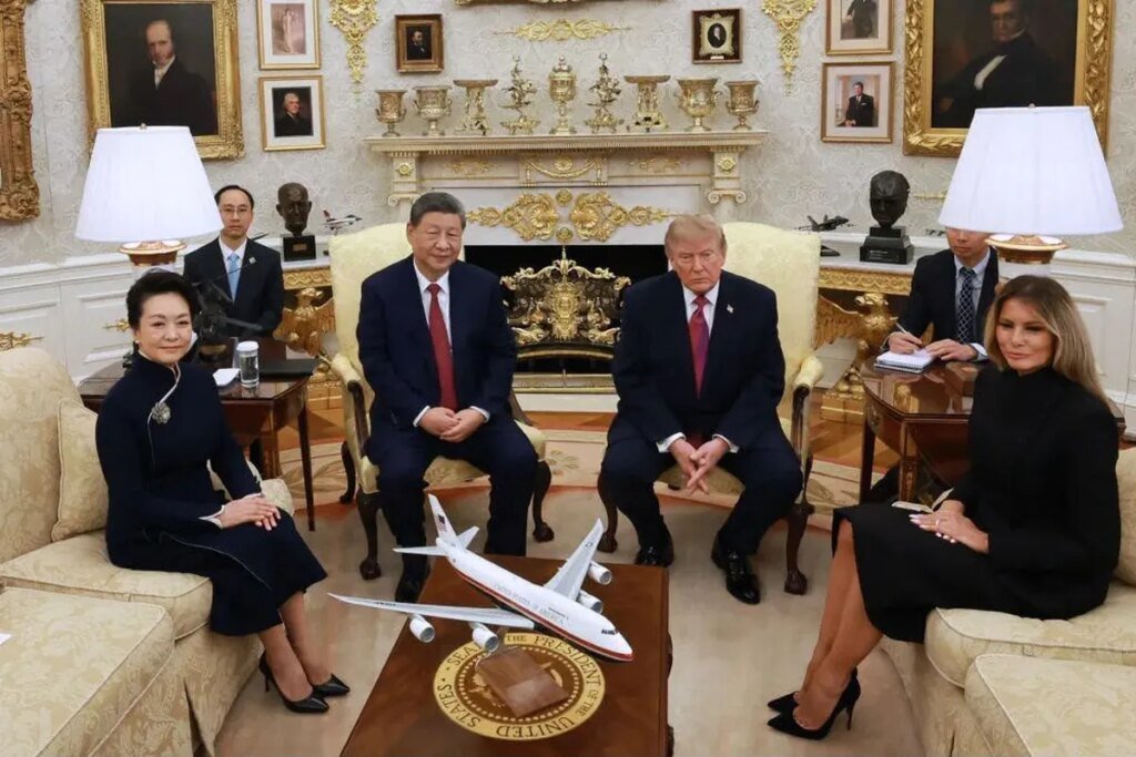 Xi Jinping sai da Casa Branca após reunião com Trump; novo encontro à noite