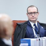 Zanin e Gilmar investigam celular de Vorcaro após reações Zanin e Gilmar investigam celular de Vorcaro após reações