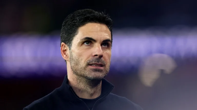Arteta exige aumento na produtividade ofensiva dos meias do Arsenal