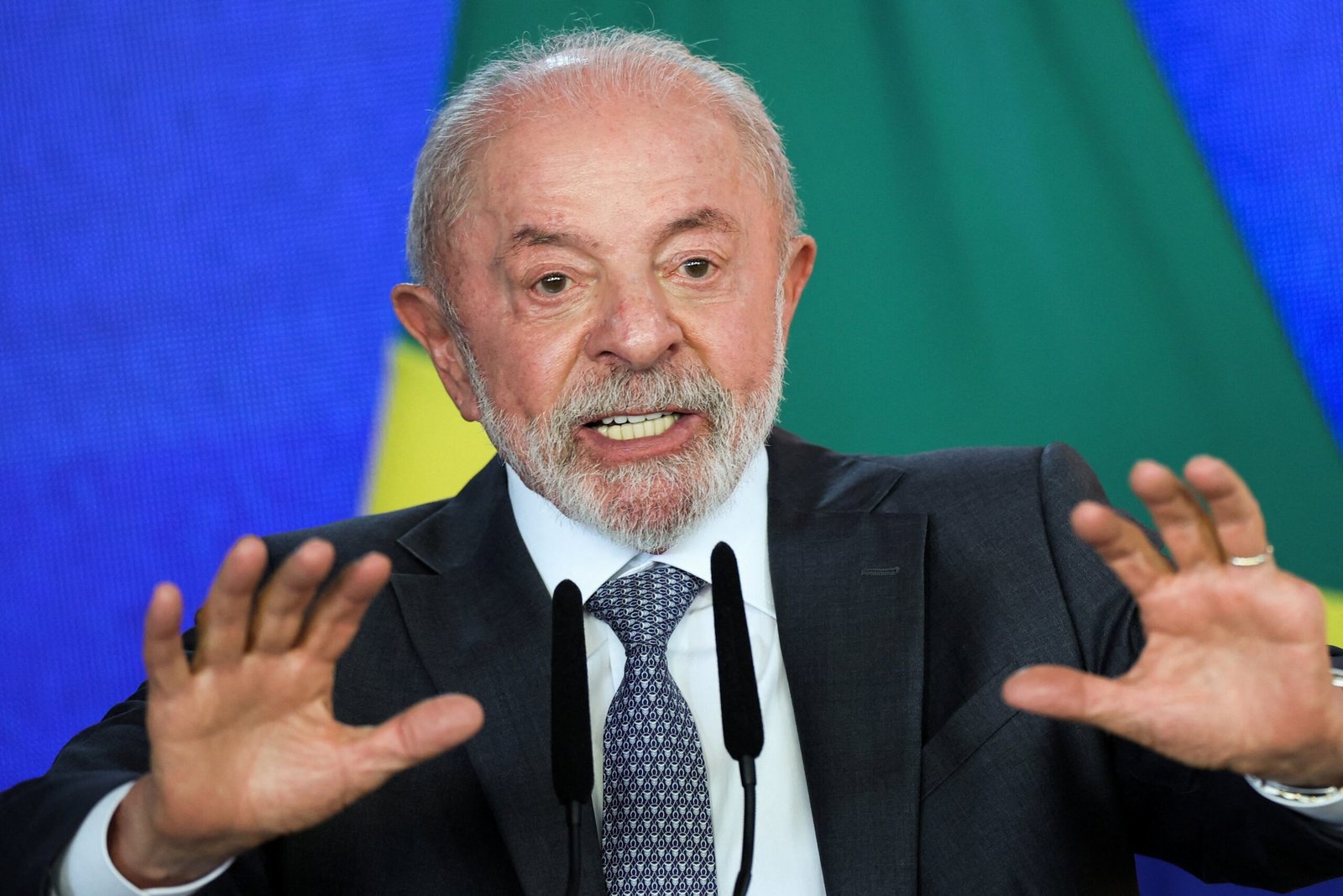 Balanço econômico de Lula 3: PIB sobe, desemprego despenca, mas juros altos persistem