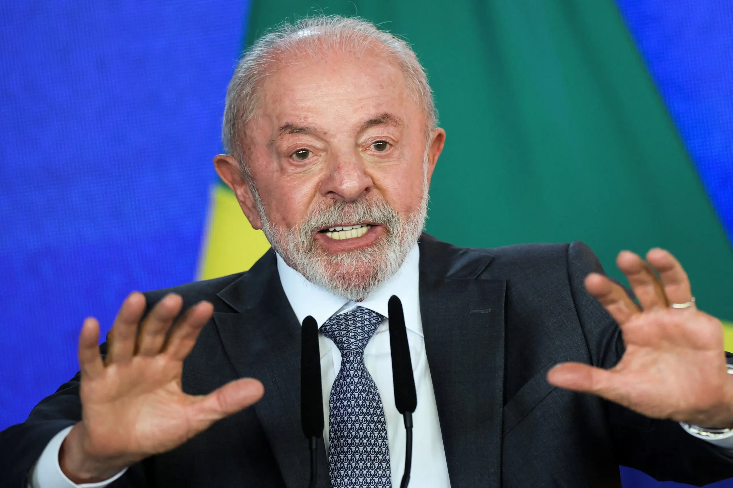 Balanço econômico de Lula 3: PIB sobe, desemprego despenca, mas juros altos persistem