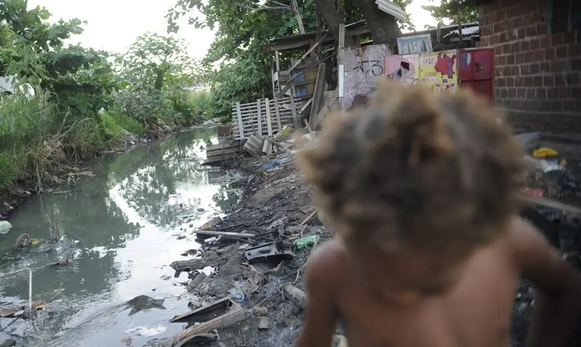 Brasil: 30 Milhões de Crianças Sob Ameaça Climática Urgente