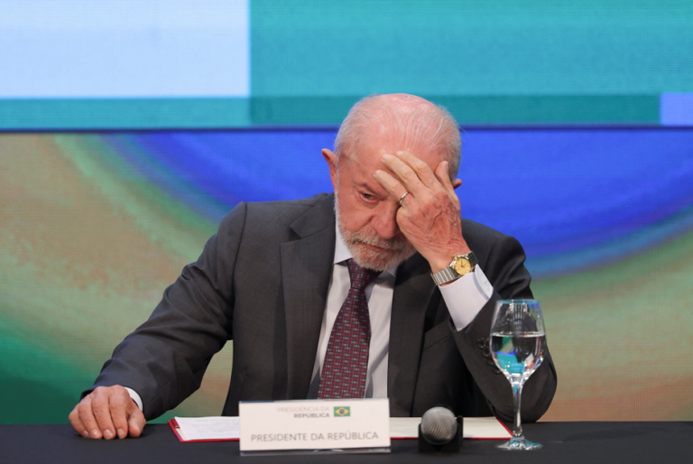 Corregedor do TSE solicita informações sobre uso de sindicatos por Lula