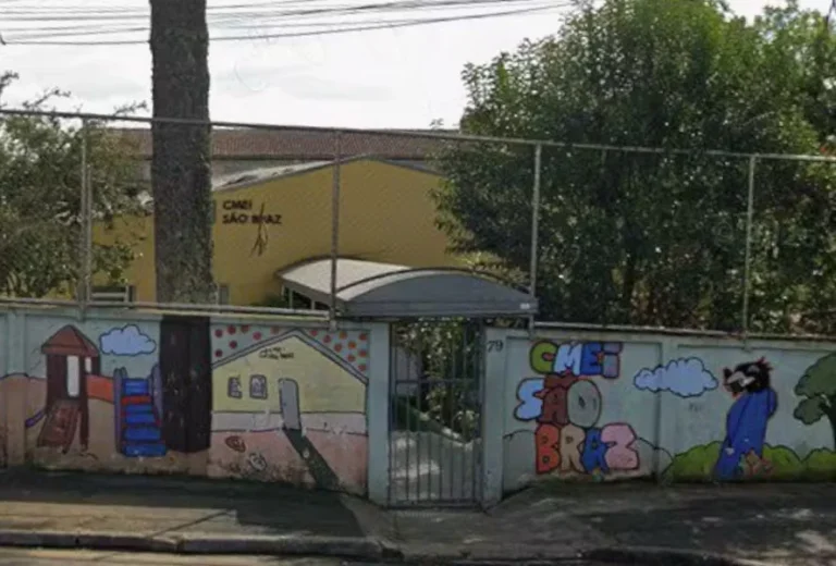 Crianças são feitas reféns por homem armado em escola de Curitiba