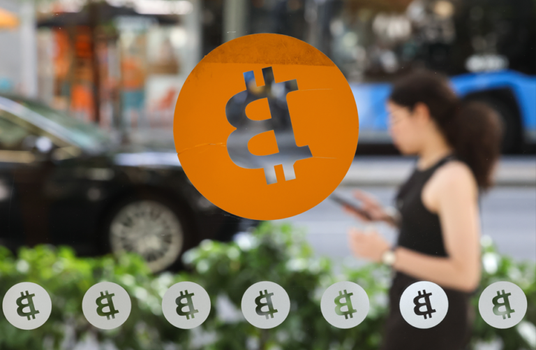 Criptomoedas: Um Ano Após Perda de US$ 19 Bilhões e Novos Desafios