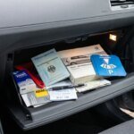 Essencial: Itens que todo motorista deve ter no porta-luvas