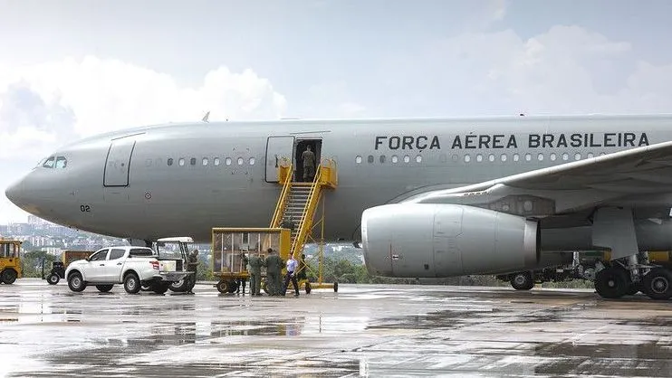 FAB desmente Metrópoles e esclarece sobre passageiros de Vorcaro