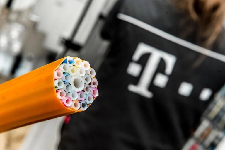 Fibra da Telekom custa 14 euros menos que o DSL tradicional