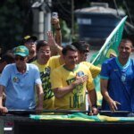 Flávio denuncia ‘inimigos mentirosos’ em ‘guerra espiritual’ no Brasil